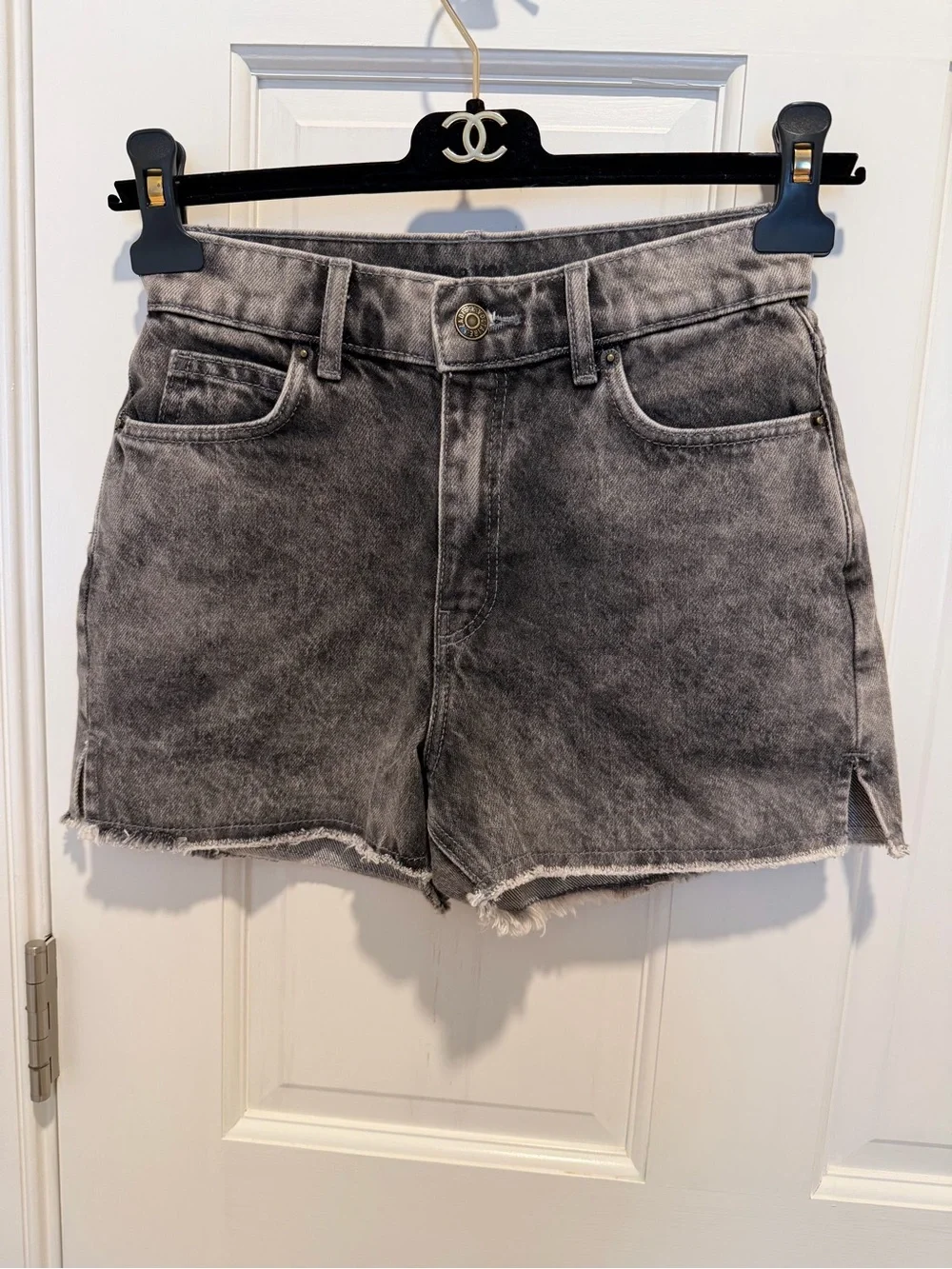Zadig & Voltaire Acid Wash Gray Denim Cutoff Jean Shorts Raw Cut Hem size XS 12